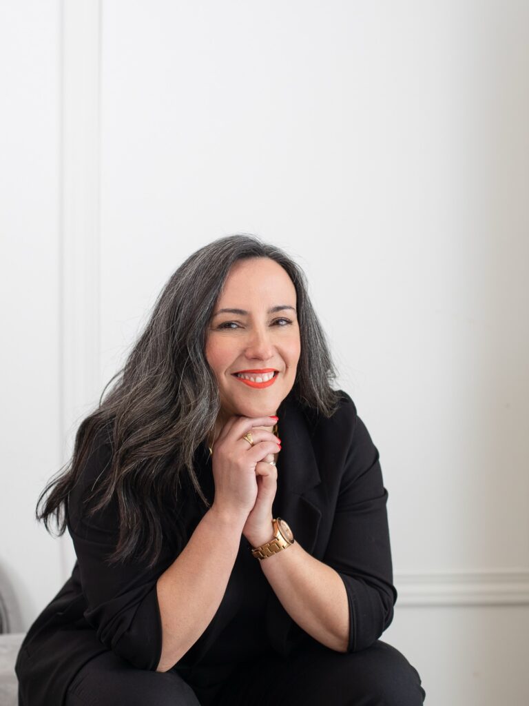 Instagram post from sandrajulio.fengshui. This post is in position 13.